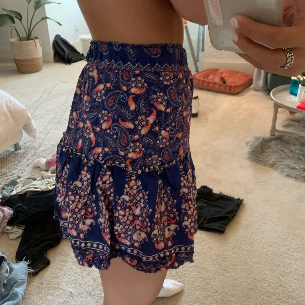 super cute flowy skirt